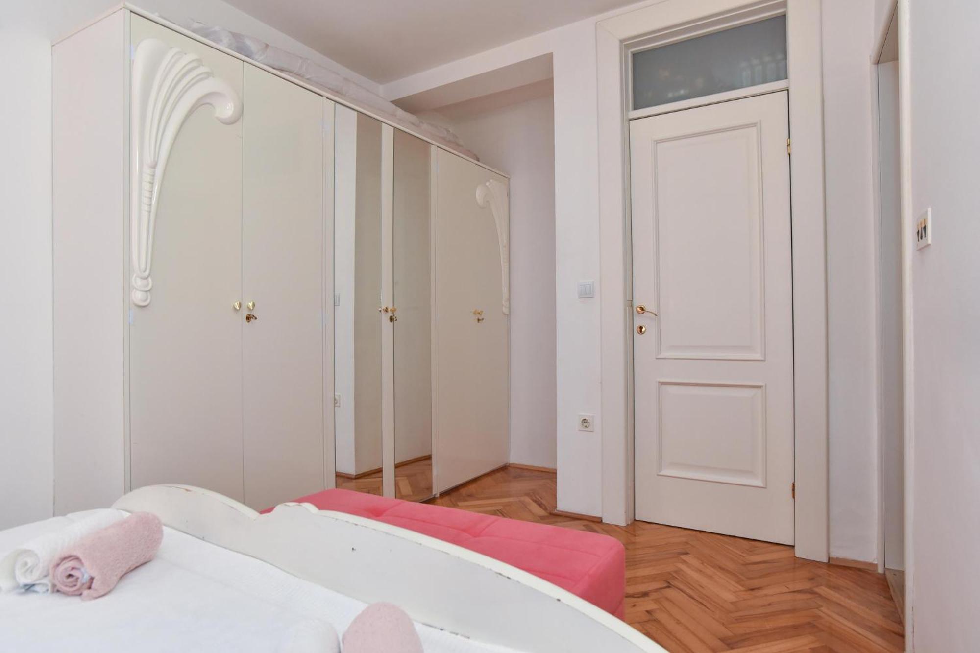 Vila Apartments Lidija Petrovac Екстериор снимка