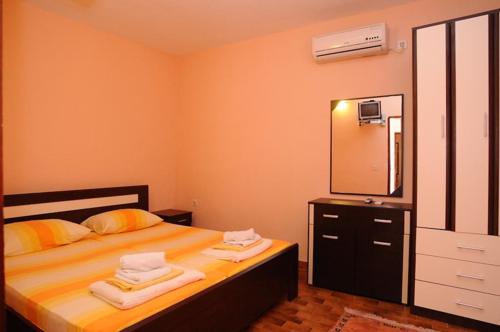 Vila Apartments Lidija Petrovac Стая снимка