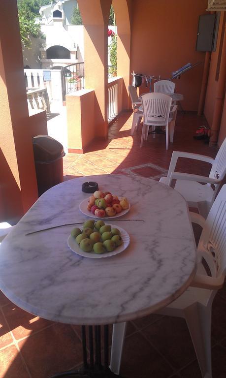 Vila Apartments Lidija Petrovac Екстериор снимка